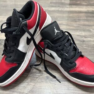 Nike Air Jordan Red Black White Sneakers Youth size 6